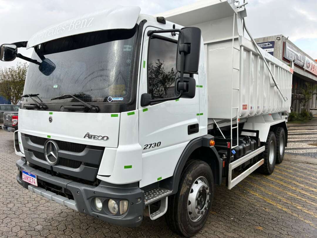 Caminhão MERCEDES BENZ MB 2730 Caçamba Basculante ANO 2024 de Vieira Caminhões no Paraná