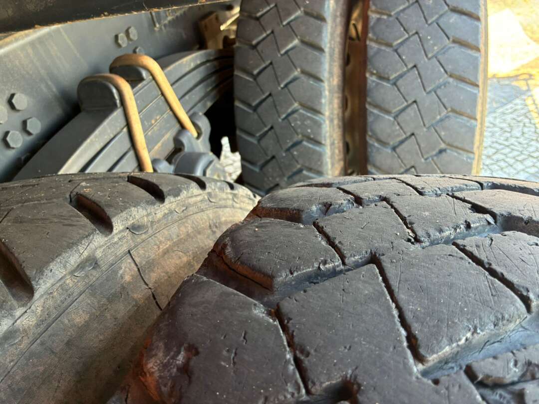 Caminhão SCANIA P310 Caçamba Basculante ANO 2013 de Vieira Caminhões no Paraná