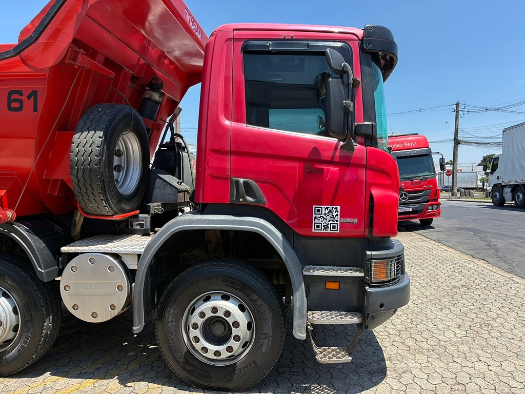 Caminhão SCANIA P310 Caçamba Basculante ANO 2013 de Vieira Caminhões no Paraná