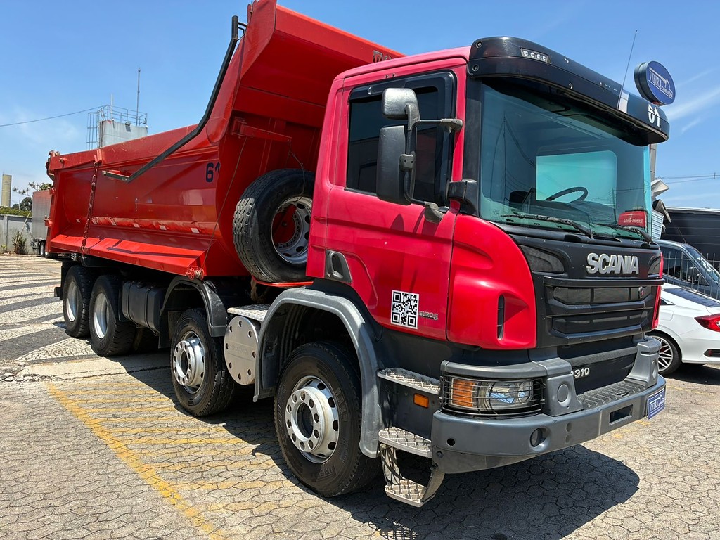 Caminhão SCANIA P310 Caçamba Basculante ANO 2013 de Vieira Caminhões no Paraná