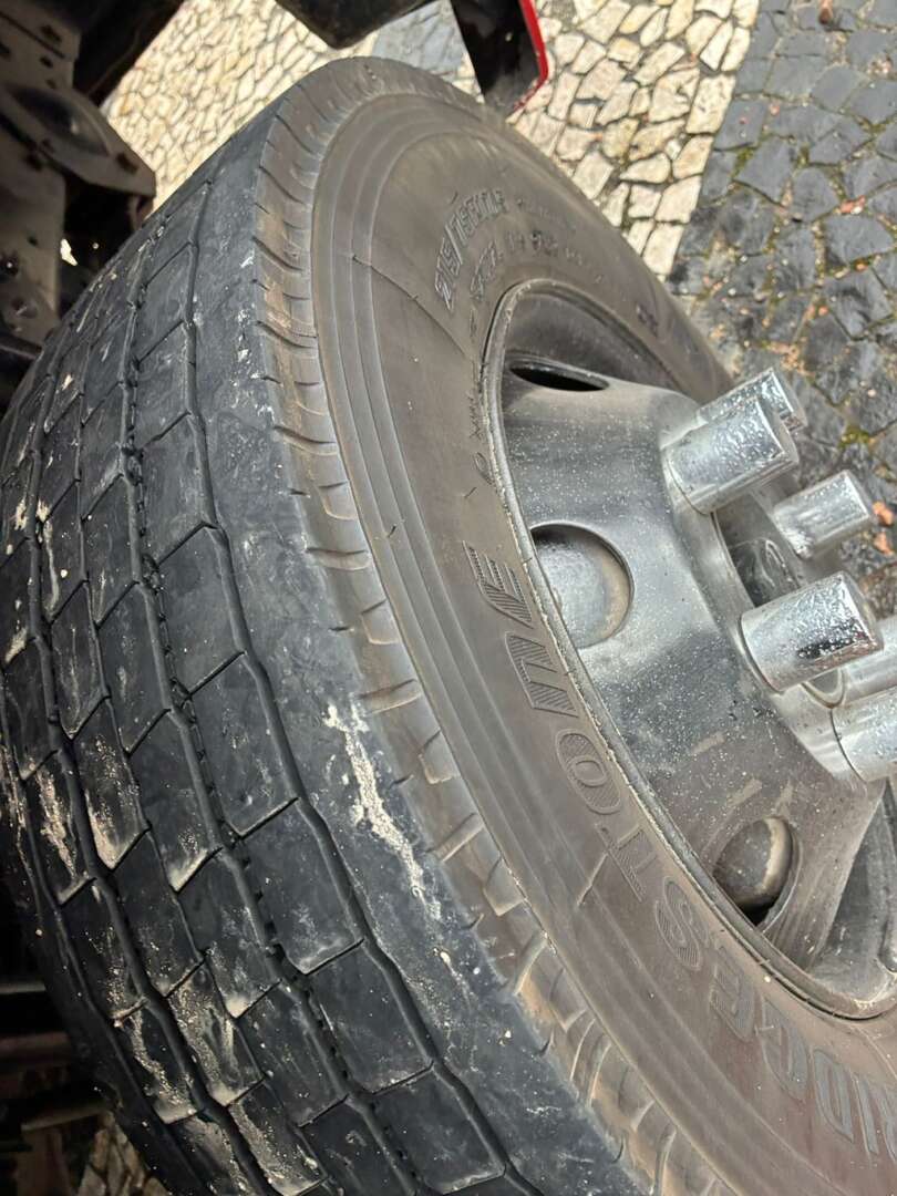 Caminhão VOLKSWAGEN VW 9150 Baú Sider ANO 2011 de Vieira Caminhões no Paraná