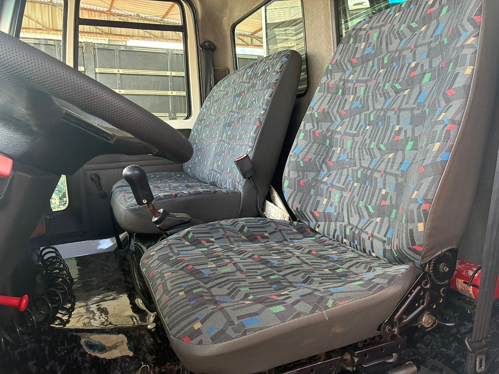 Caminhão FORD CARGO 815 Baú Furgão ANO 2007 de Vieira Caminhões no Paraná