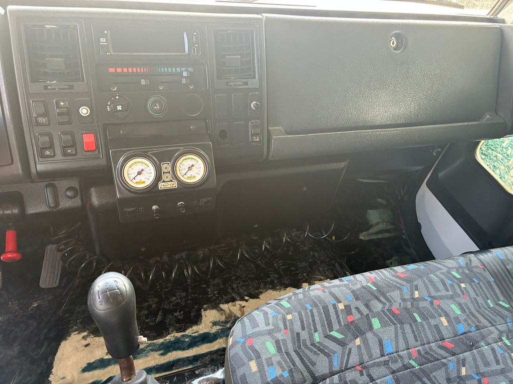 Caminhão FORD CARGO 815 Baú Furgão ANO 2007 de Vieira Caminhões no Paraná