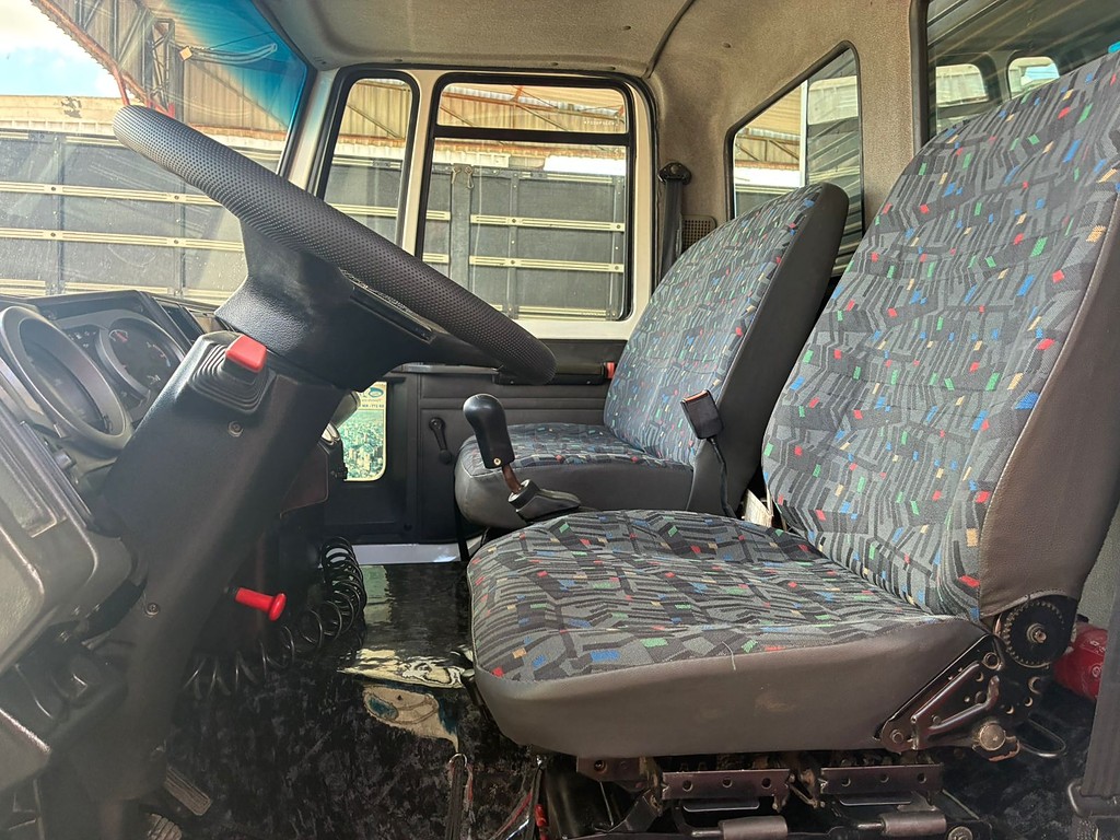 Caminhão FORD CARGO 815 Baú Furgão ANO 2007 de Vieira Caminhões no Paraná