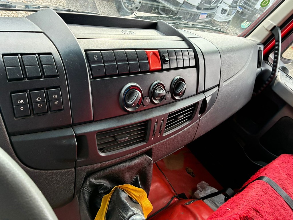 Caminhão IVECO TECTOR 11-190 Gaiola de Gás ANO 2023 de Vieira Caminhões no Paraná