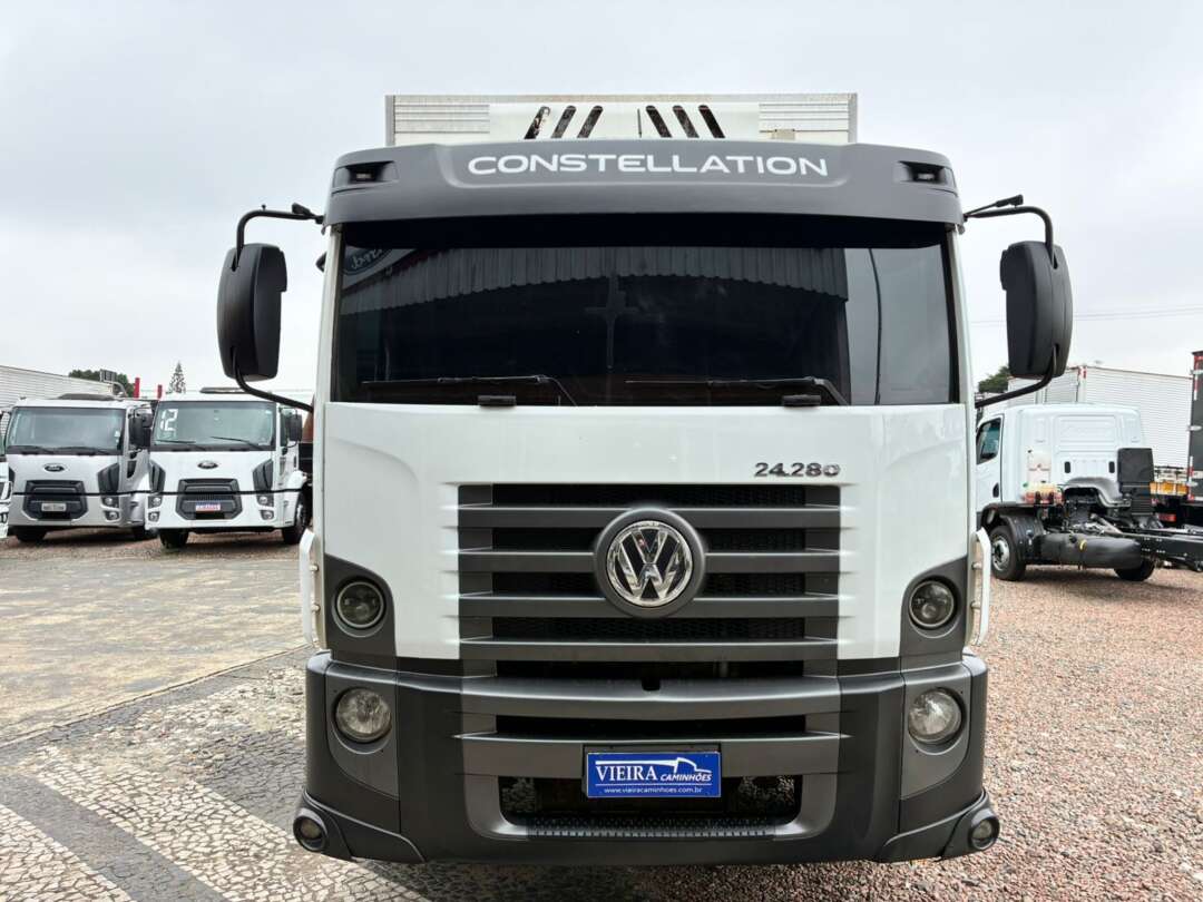 Caminhão VOLKSWAGEN VW 24280 Baú Refrigerado ANO 2020 de Vieira Caminhões no Paraná