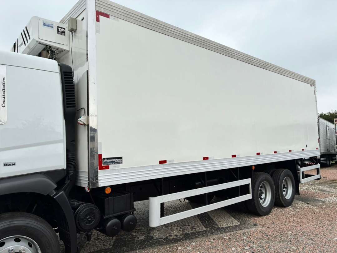 Caminhão VOLKSWAGEN VW 24280 Baú Refrigerado ANO 2020 de Vieira Caminhões no Paraná