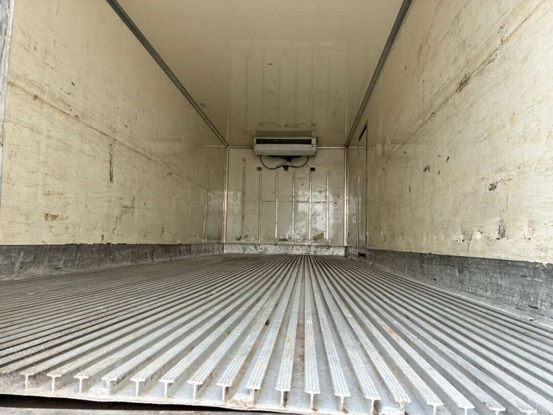 Caminhão VOLKSWAGEN VW 24280 Baú Refrigerado ANO 2020 de Vieira Caminhões no Paraná