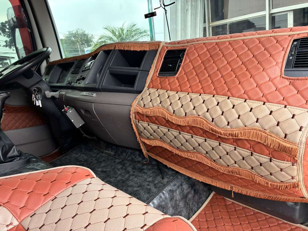 Caminhão VOLKSWAGEN VW 24280 Baú Refrigerado ANO 2020 de Vieira Caminhões no Paraná