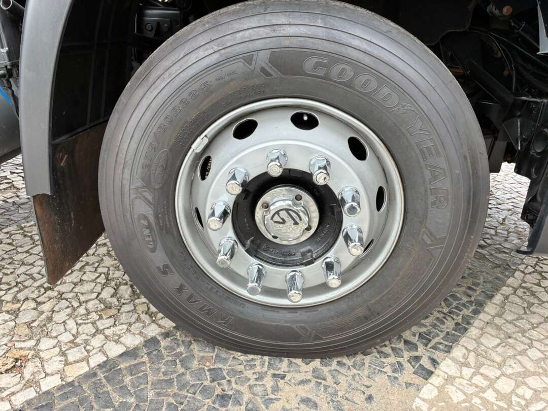 Caminhão VOLKSWAGEN VW 24280 Baú Refrigerado ANO 2020 de Vieira Caminhões no Paraná