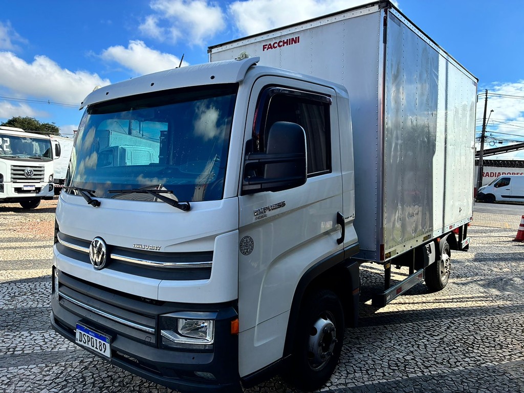 Caminhão VOLKSWAGEN DELIVERY EXPRESS Baú Furgão ANO 2020 de Vieira Caminhões no Paraná