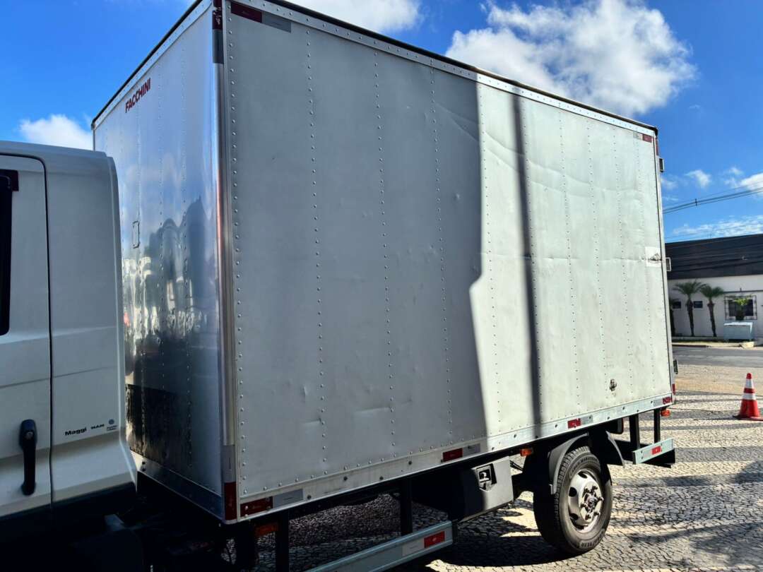 Caminhão VOLKSWAGEN DELIVERY EXPRESS Baú Furgão ANO 2020 de Vieira Caminhões no Paraná