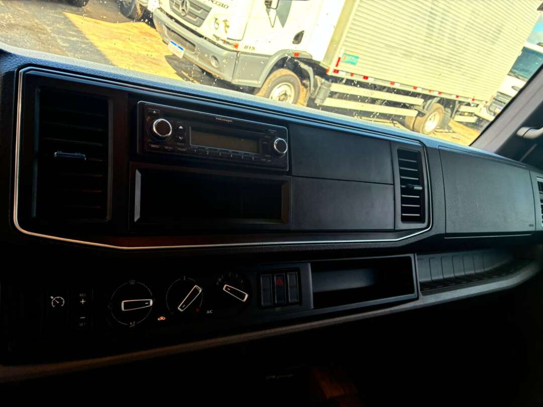 Caminhão VOLKSWAGEN DELIVERY EXPRESS Baú Furgão ANO 2020 de Vieira Caminhões no Paraná