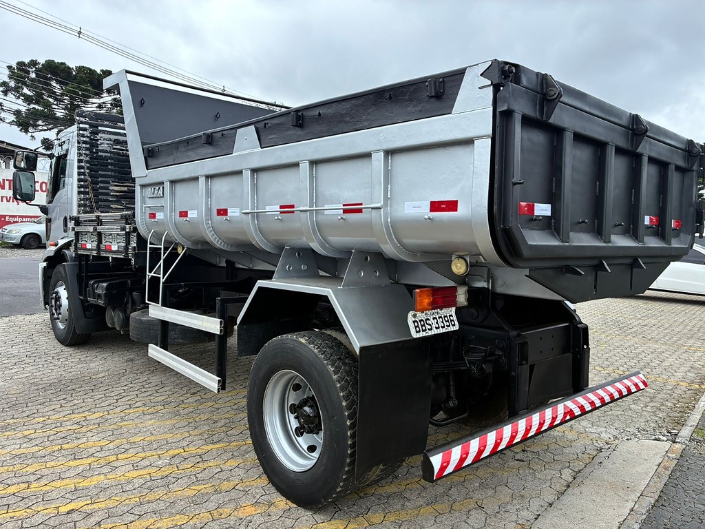 Caminhão FORD CARGO 1419 Caçamba Basculante ANO 2018 de Vieira Caminhões no Paraná