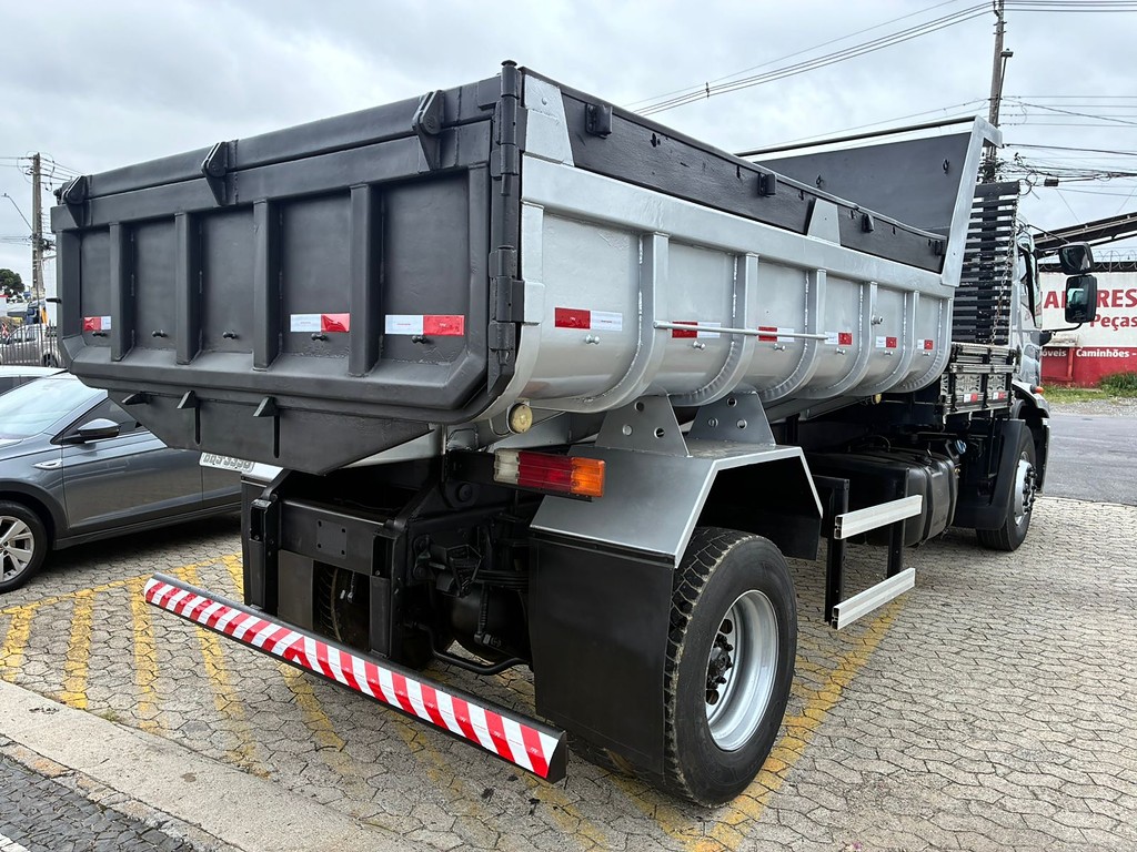 Caminhão FORD CARGO 1419 Caçamba Basculante ANO 2018 de Vieira Caminhões no Paraná