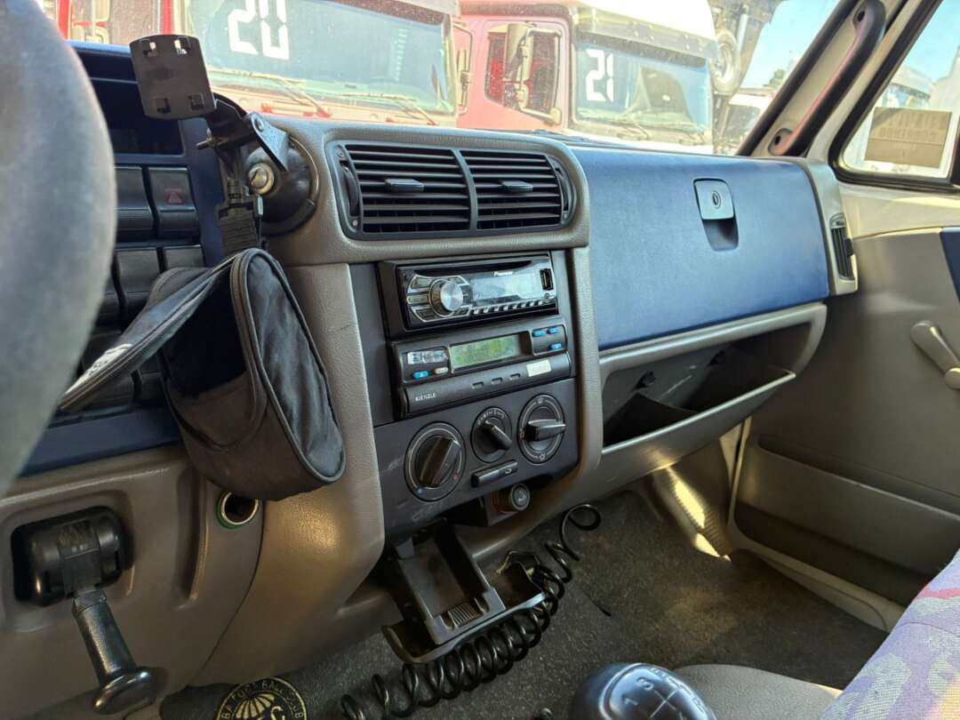 Caminhão VOLKSWAGEN VW 8120 Carroceria ANO 2007 de Vieira Caminhões no Paraná