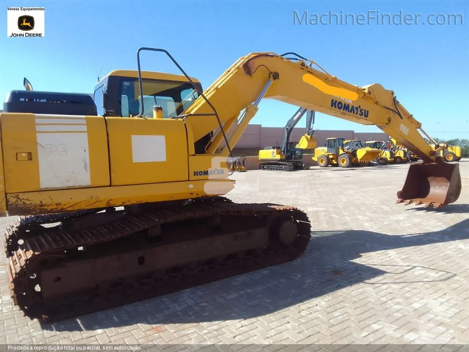 ESCAVADEIRA KOMATSU PC160 ANO 2012 de Veneza Equipamentos no Paraná