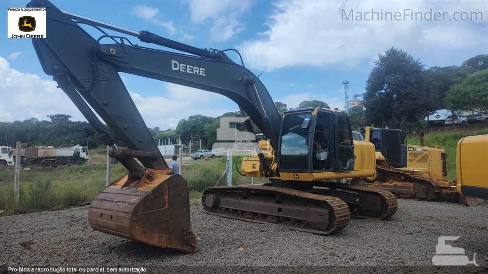 ESCAVADEIRA JOHN DEERE 250G LC ANO 2021 de Veneza Equipamentos no Paraná