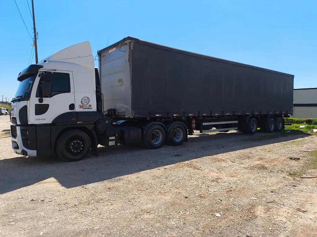 Caminhão FORD CARGO 2842 Cavalo Mecânico ANO 2014 de Geração Caminhões e Carretas no Paraná