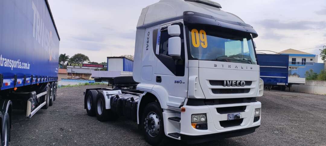 Caminhão IVECO STRALIS 380 Cavalo Mecânico ANO 2009 de Geração Caminhões e Carretas no Paraná