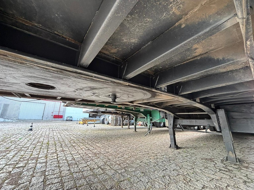 Carreta SEMI-REBOQUE BAU SIDER Librelato ANO 2012 3 Eixos de Geração Caminhões e Carretas no Paraná