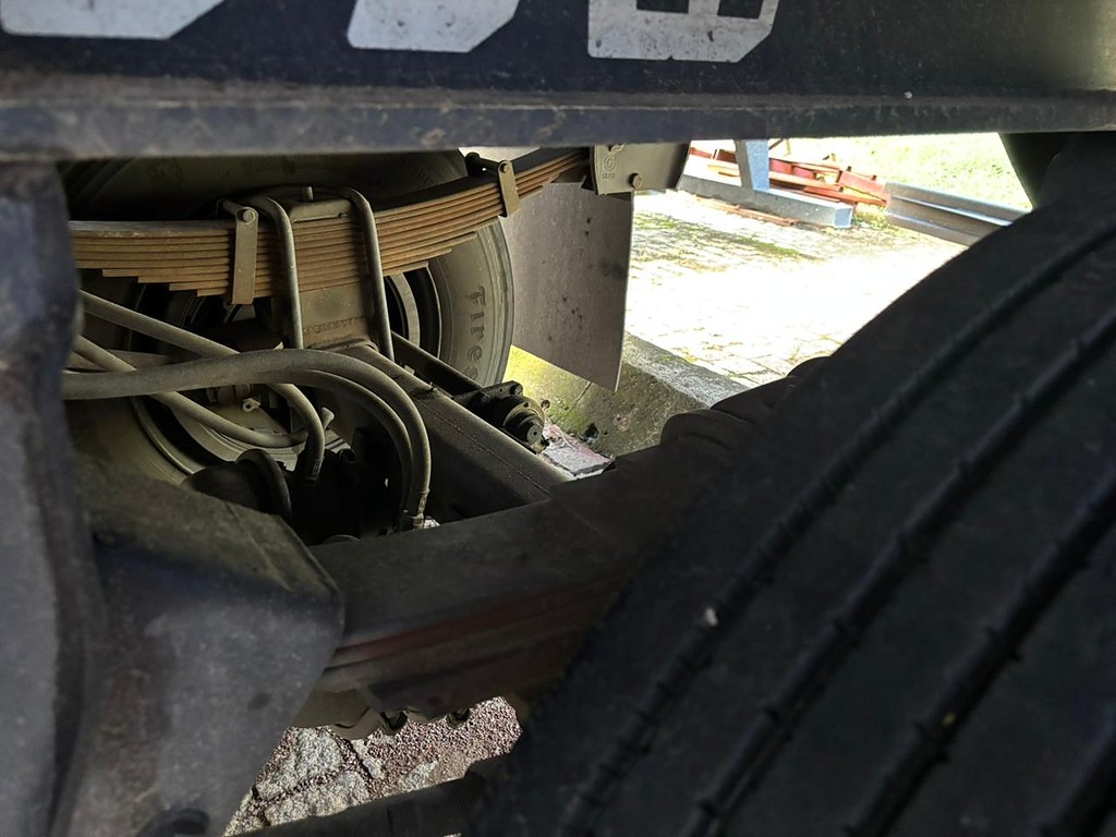 Carreta SEMI-REBOQUE BAU SIDER Librelato ANO 2012 3 Eixos de Geração Caminhões e Carretas no Paraná