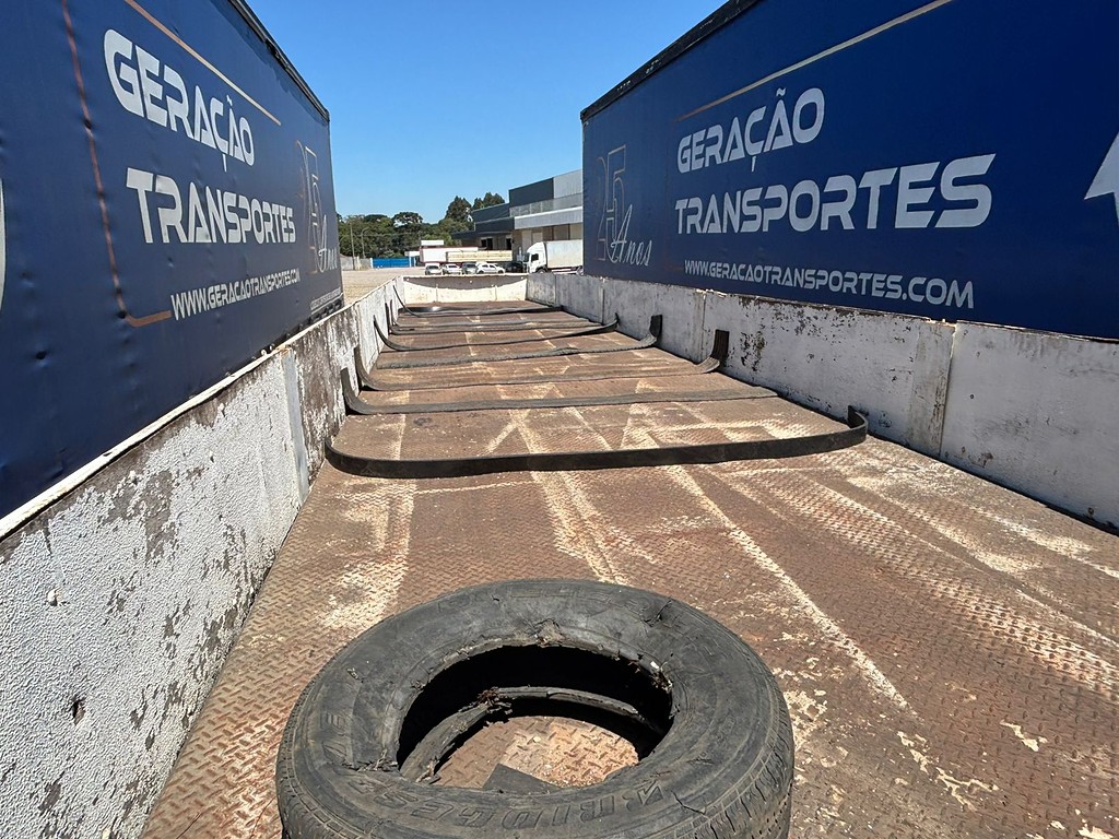 Carreta SEMI-REBOQUE CARGA SECA Randon ANO 2012 1+1+1 Vanderleia de Geração Caminhões e Carretas no Paraná