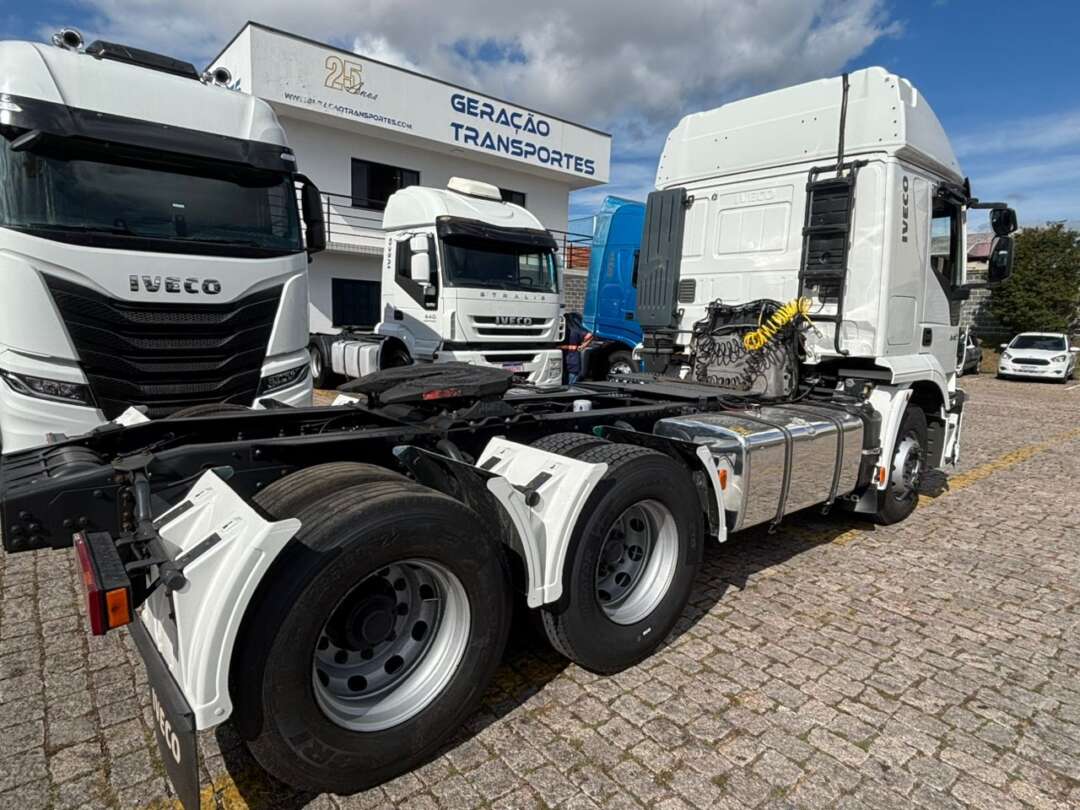 Caminhão IVECO HI ROAD 440 Cavalo Mecânico ANO 2020 de Geração Caminhões e Carretas no Paraná