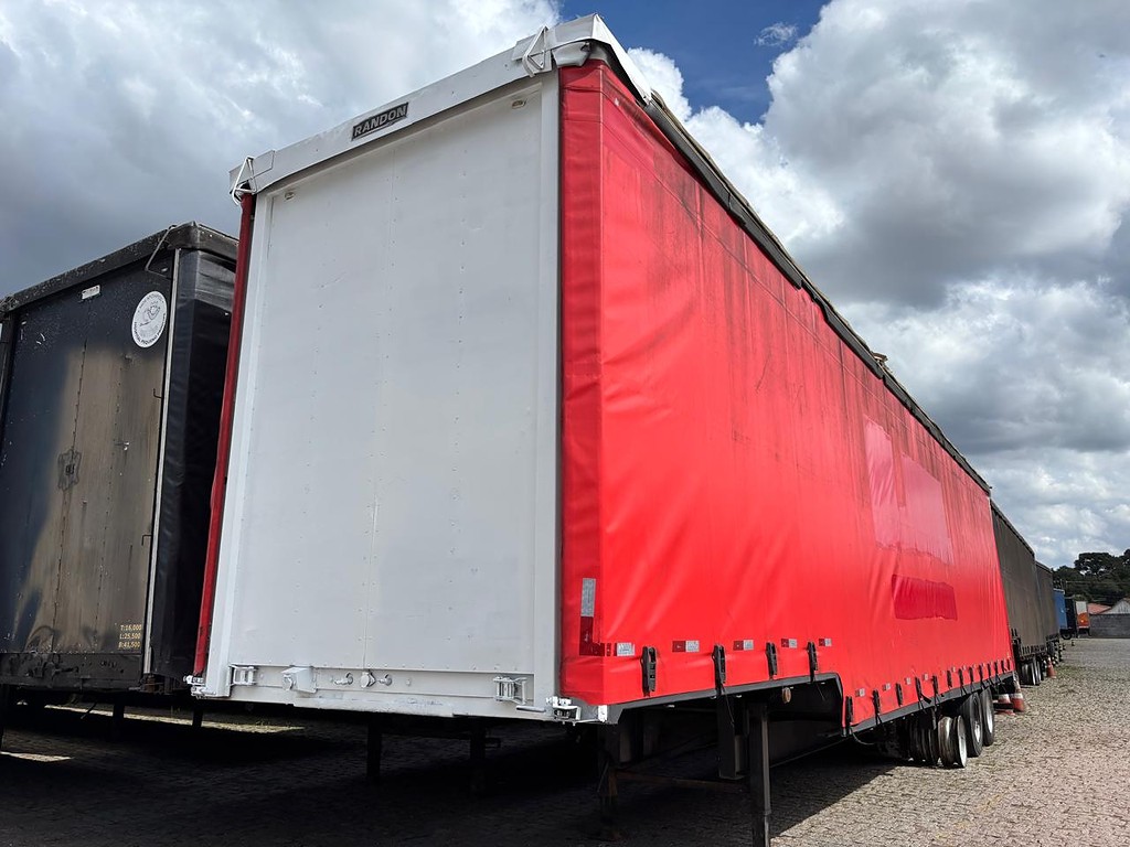 Carreta SEMI-REBOQUE BAU SIDER Randon ANO 2000 1 Eixo de Geração Caminhões e Carretas no Paraná