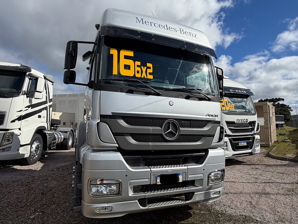 Caminhão MERCEDES BENZ MB 2544 Cavalo Mecânico ANO 2016 de Geração Caminhões e Carretas no Paraná