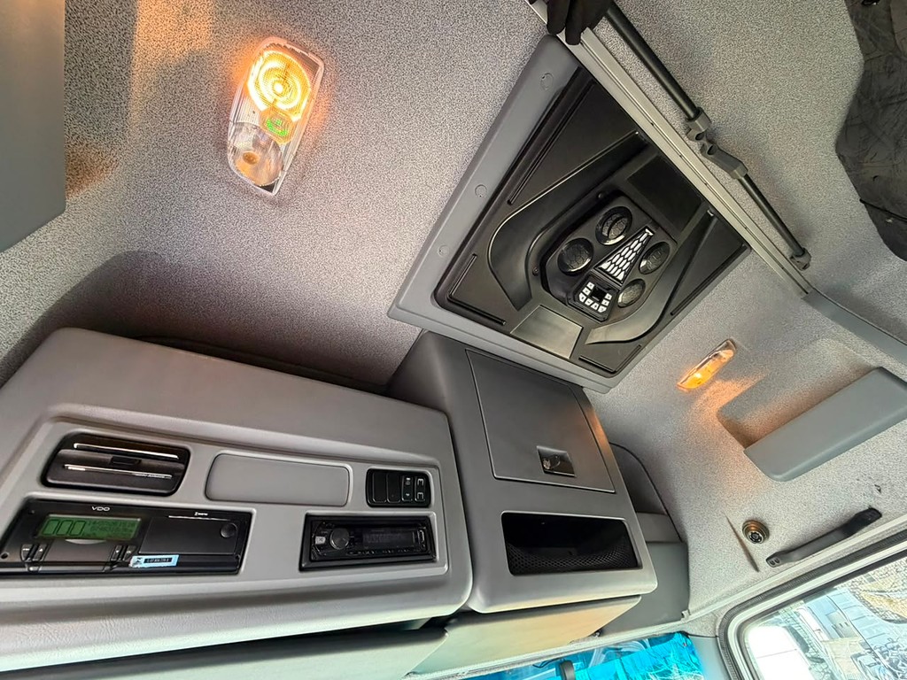 Caminhão MERCEDES BENZ MB 2544 Cavalo Mecânico ANO 2016 de Geração Caminhões e Carretas no Paraná