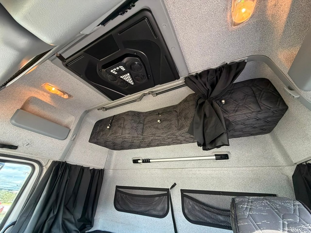 Caminhão MERCEDES BENZ MB 2544 Cavalo Mecânico ANO 2016 de Geração Caminhões e Carretas no Paraná