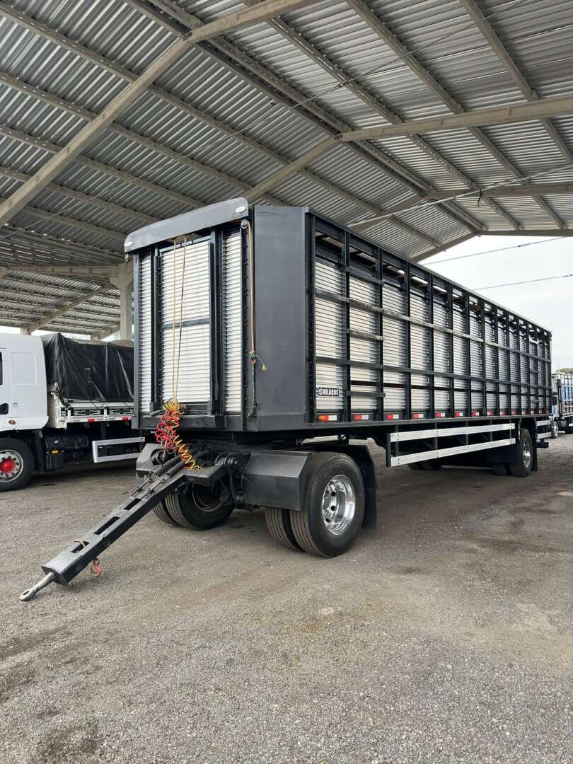 Caminhão VOLVO VM 330 Boiadeiro ANO 2022 de G4 Caminhões no Paraná