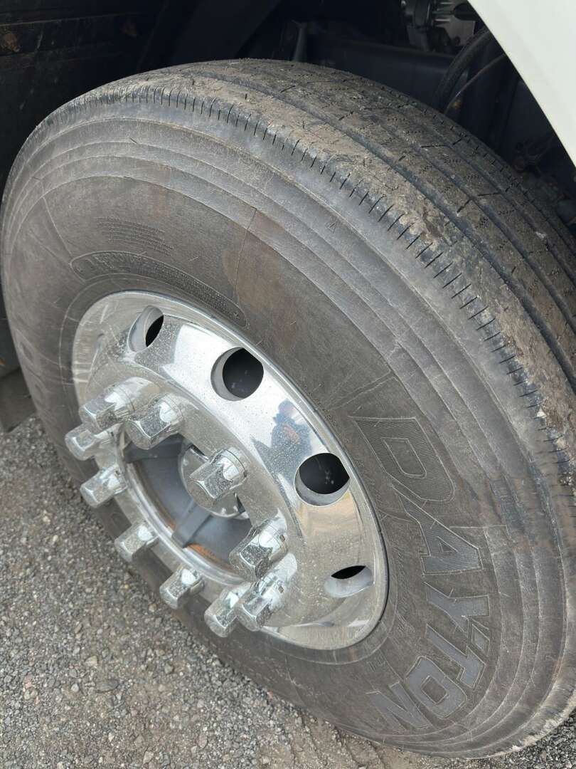 Caminhão VOLVO VM 330 Boiadeiro ANO 2022 de G4 Caminhões no Paraná