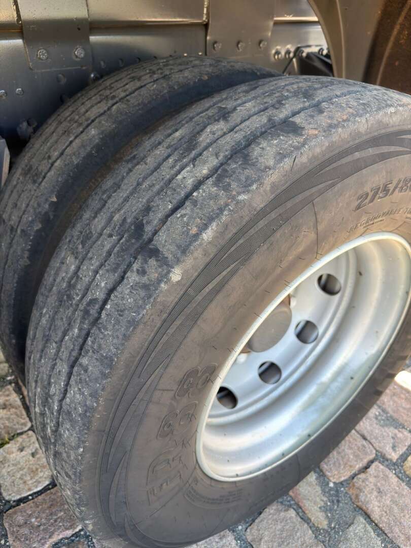 Caminhão VOLVO VM 290 MAX Caçamba Basculante ANO 2023 de G4 Caminhões no Paraná