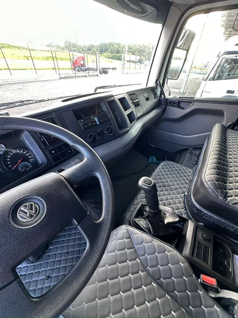 Caminhão VOLKSWAGEN VW 30280 Aves Vivas ANO 2021 de G4 Caminhões no Paraná