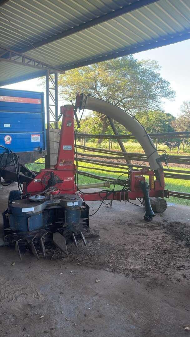 IMPLEMENTOS AGRICOLAS ENSILADEIRA ENSILADEIRA AREA TOTAL ANO 2021 de Auto Máquinas Palotina no Paraná