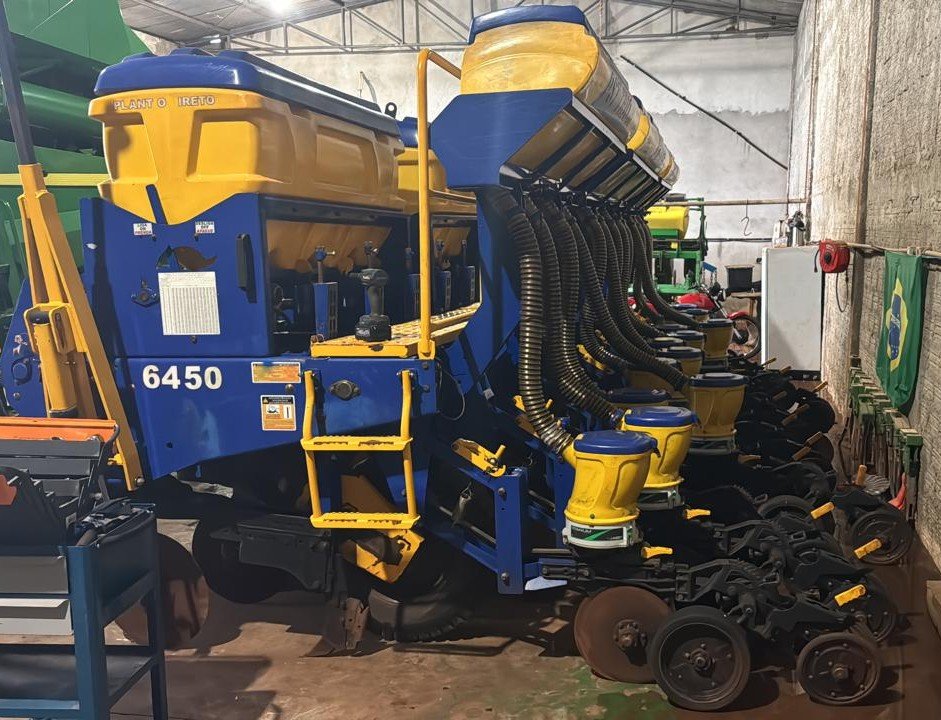 PLANTADEIRA TATU PST TRIO FLEX ANO 2018 de Auto Máquinas Palotina no Paraná