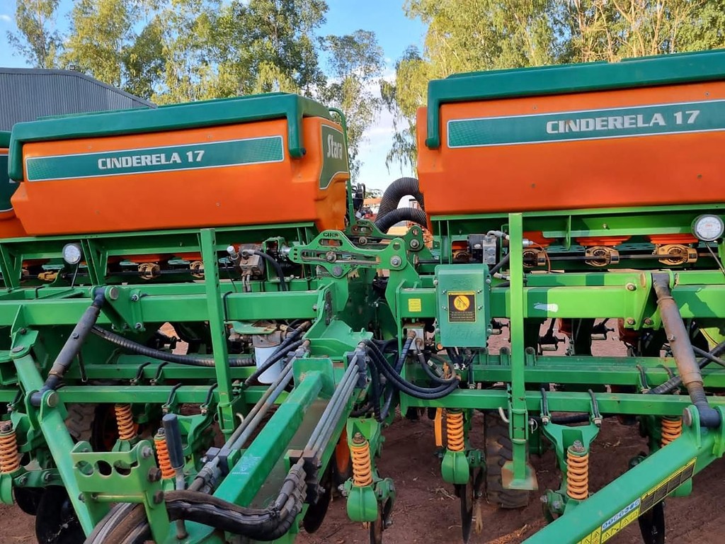 PLANTADEIRA STARA CINDERELA 17 ANO 2018 de Auto Máquinas Palotina no Paraná