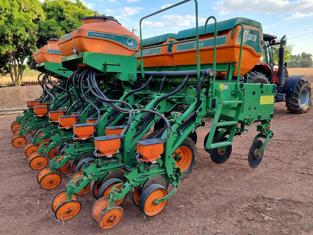 PLANTADEIRA STARA CINDERELA 17 ANO 2018 de Auto Máquinas Palotina no Paraná