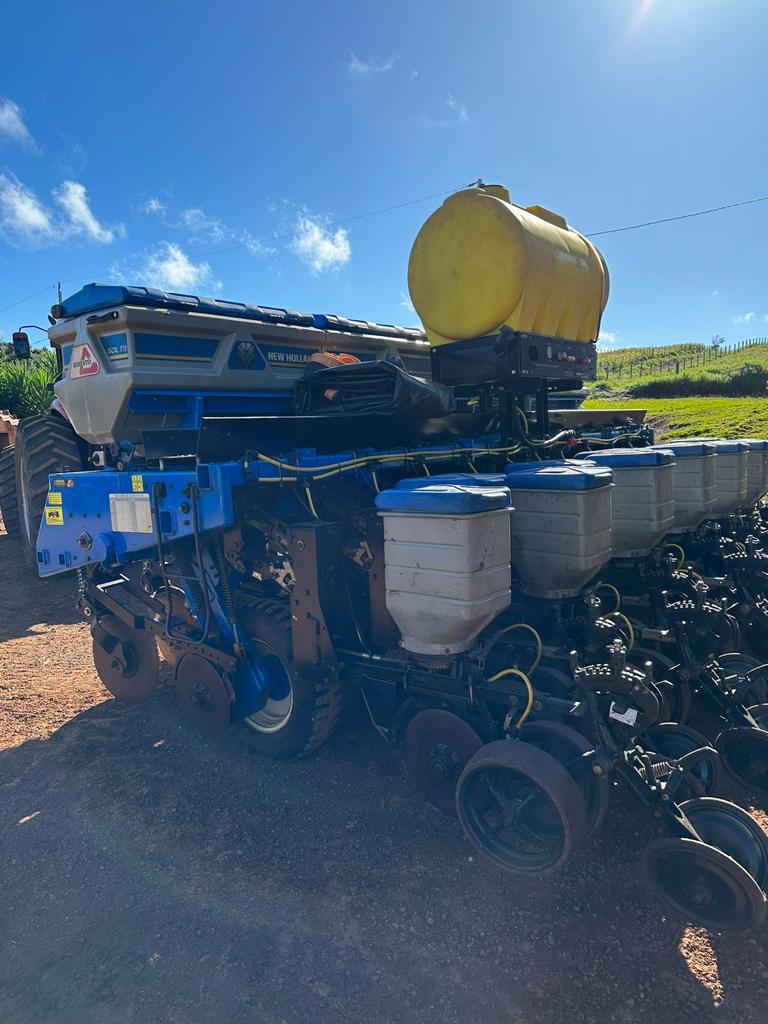 PLANTADEIRA SEMEATO SOL TOWER 11 ANO 2017 de Auto Máquinas Palotina no Paraná