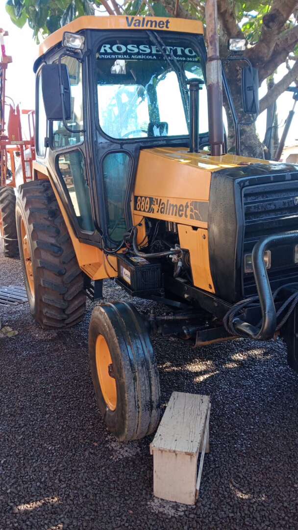 TRATOR VALMET VALMET 880 ANO 1988 de Auto Máquinas Palotina no Paraná