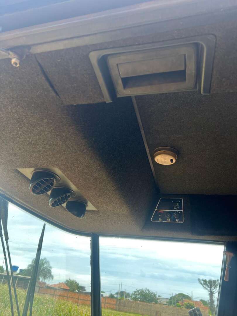 COLHEITADEIRA NEW HOLLAND TC 57 ANO 1993 de Auto Máquinas Palotina no Paraná