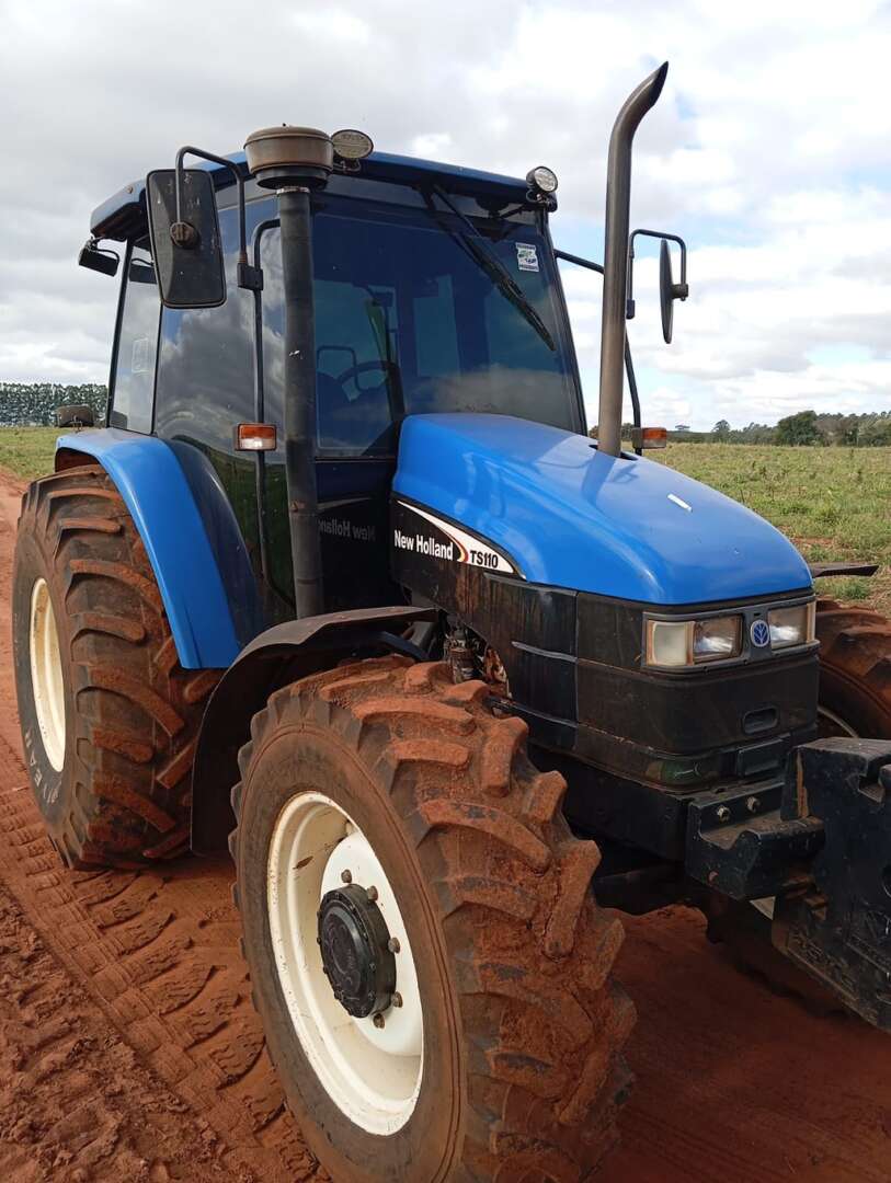 TRATOR NEW HOLLAND NEW TS 110 ANO 2004 de Auto Máquinas Palotina no Paraná