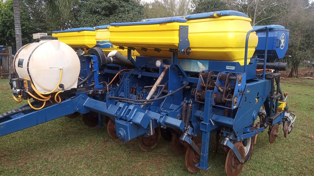 PLANTADEIRA IMASA PLANTUM DUOFLEX ANO 2013 de Auto Máquinas Palotina no Paraná