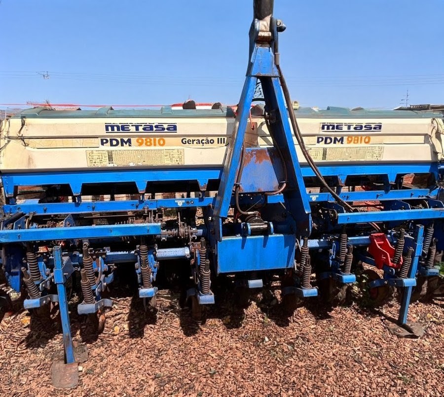 PLANTADEIRA METASA PDM 9810 ANO 2002 de Auto Máquinas Palotina no Paraná