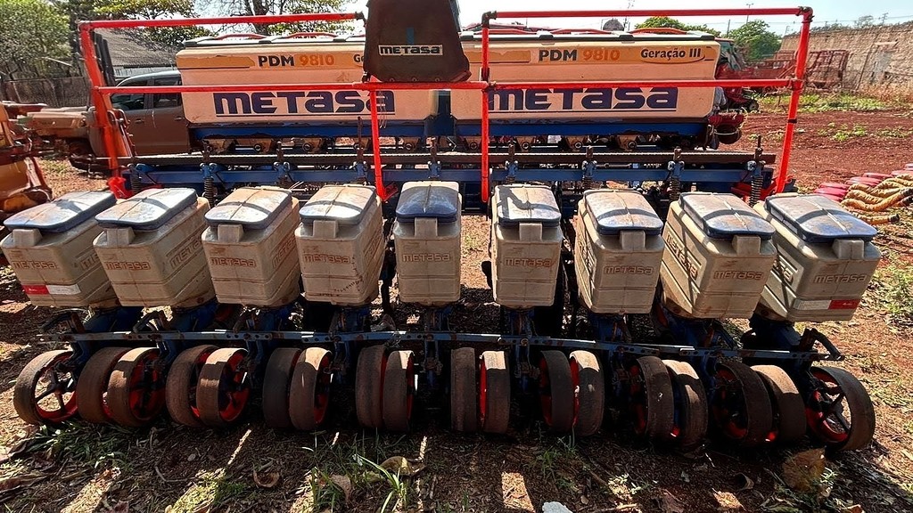 PLANTADEIRA METASA PDM 9810 ANO 2002 de Auto Máquinas Palotina no Paraná