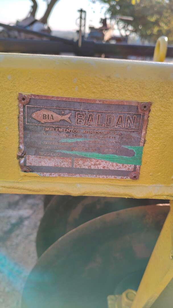 IMPLEMENTOS AGRICOLAS GRADE NIVELADORA NIVELADORA 28 DISCOS ANO 1994 de Auto Máquinas Palotina no Paraná