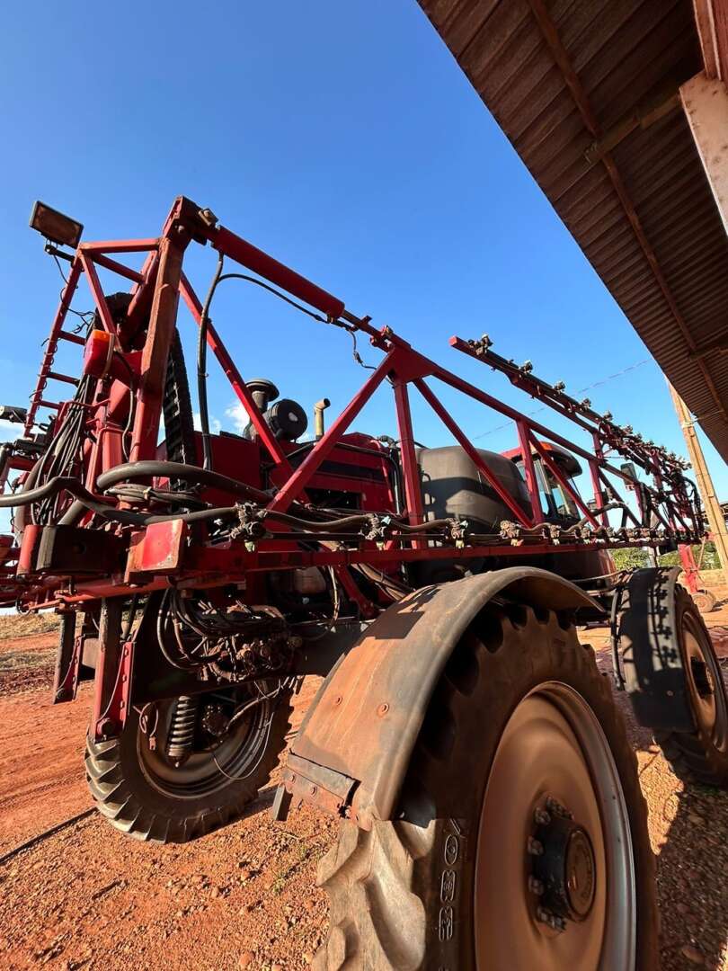 PULVERIZADOR CASE PATRIOT 350 ANO 2012 de Auto Máquinas Palotina no Paraná