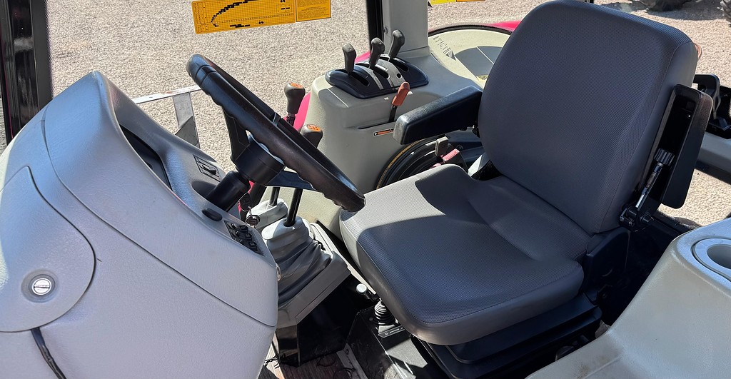 TRATOR MASSEY FERGUSON MF 4292 ANO 2015 de Auto Máquinas Palotina no Paraná